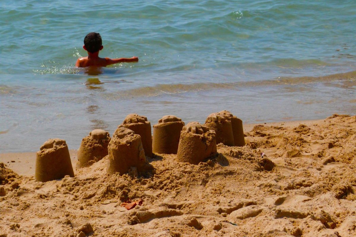Benidorm Levante guide - sand castles 