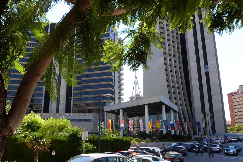 Gran Bali Hotel in Benidorm - entrance