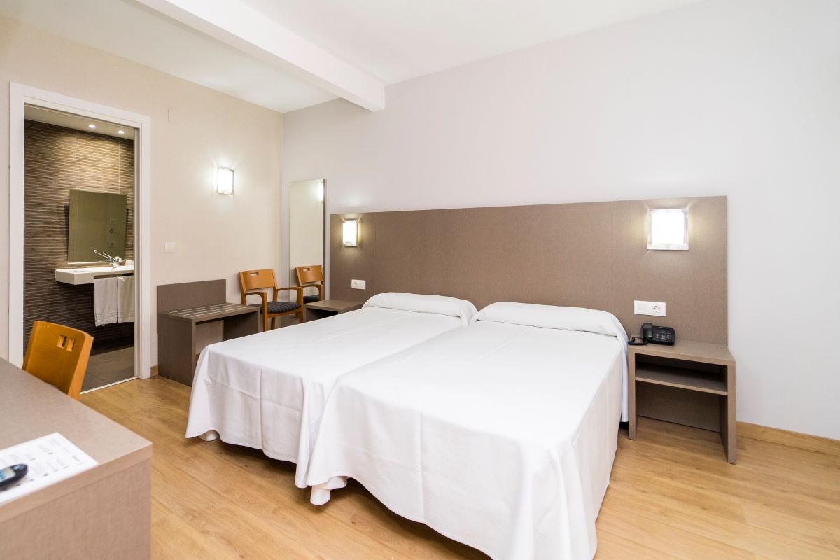 Hotel Montesol Benidorm - twin room with terrace