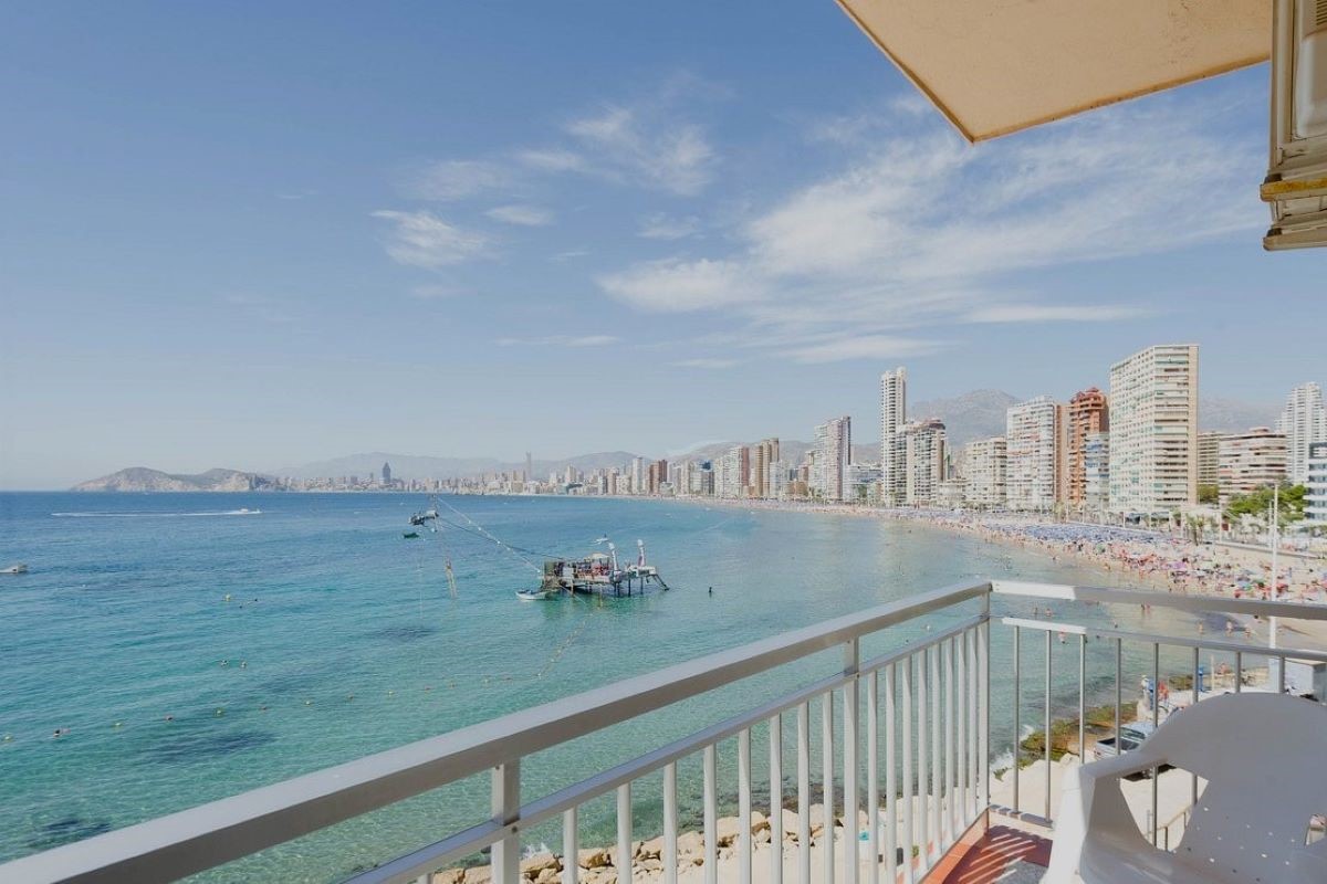 Beachfront Hotel Nadal Benidorm - ALL sea view rooms
