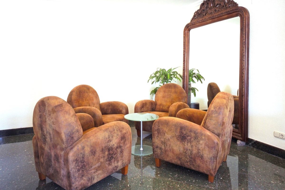 Hotel Tanit Benidorm - guest lounge