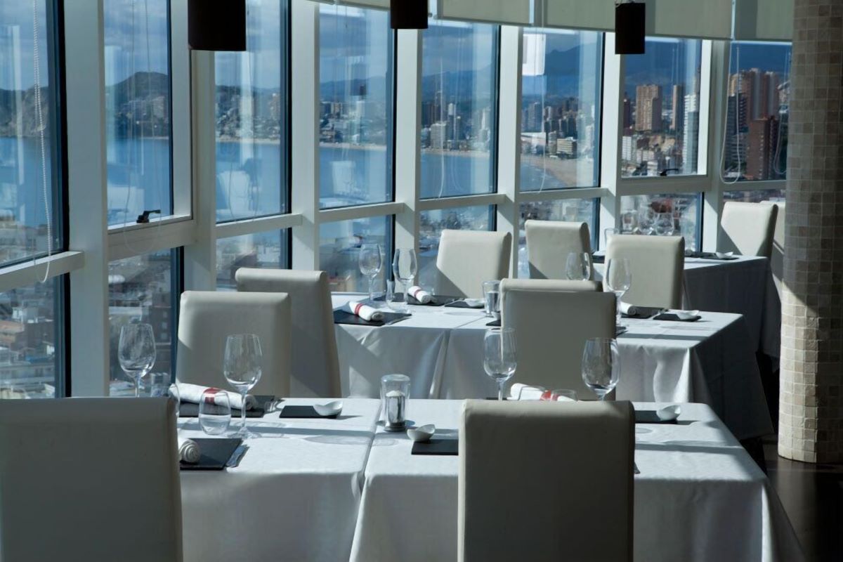 Madeira centro Hotel Benidorm - Belvedere restaurant on the 21st floor