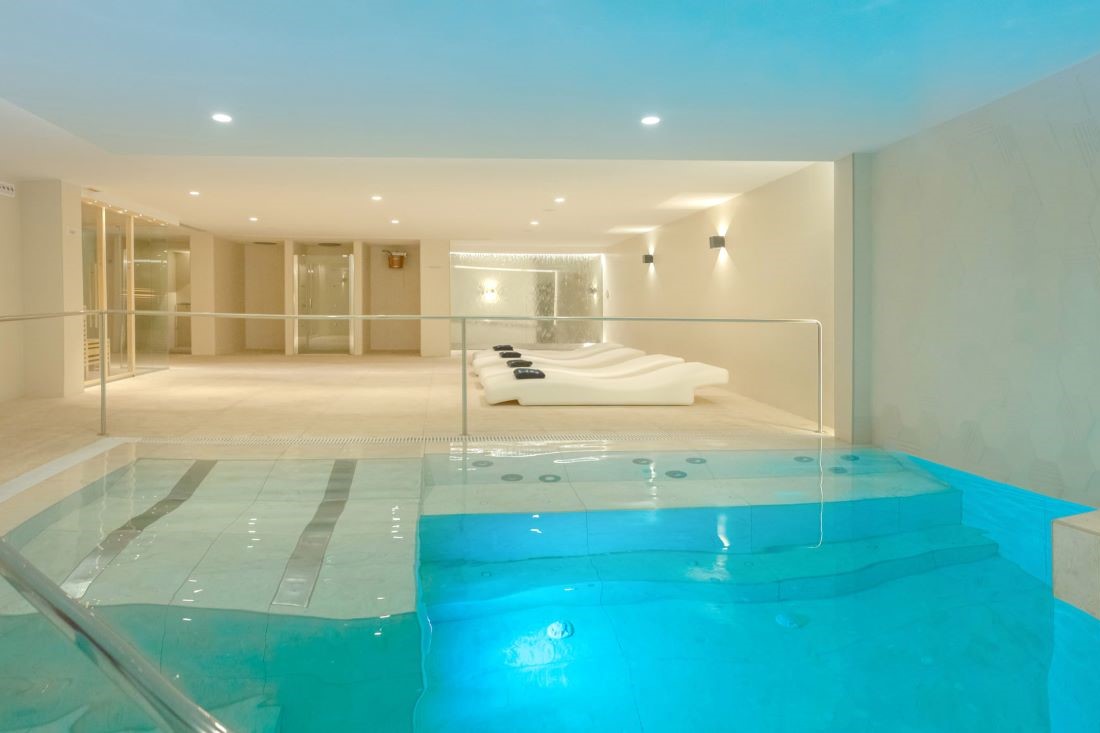 RH Victoria Hotel Benidorm Spa Circuit with indoor pool